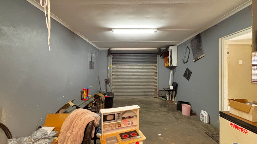 3 Bedroom Property for Sale in Rocklands Western Cape